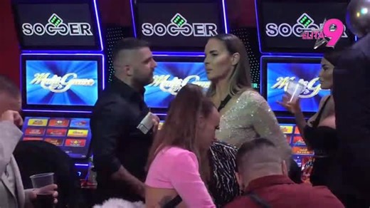 Zadruga on Instagram: "OVO NIKO NIJE OČEKIVAO: Kačavenda doživela pomračenje, ušla u sukob sa Asminom zbog piva"