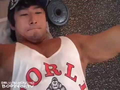Bodybuilder Hwang Chul Soon - Chest Workout