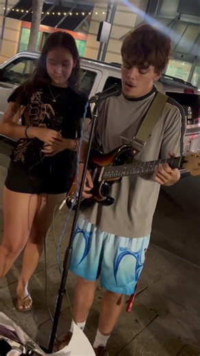 Edward Sharpe & The Magnetic Zeros Home Sam & Amoona 8/22/26 #busking #busk #santacruz #home
