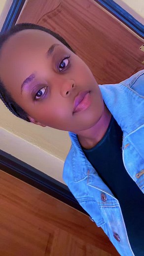 Kariza Charmim (@kariza.charmim)’s videos with original sound - AG Lyrics🇷🇼