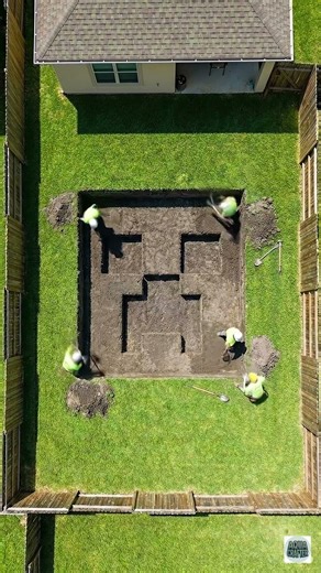 TitleEpic Minecraft Creeper Koi Pond Build