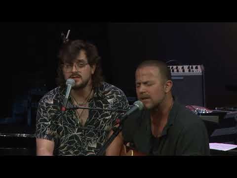 Kip Moore - Hey Pretty Girl (LIVE on Mountain Stage)