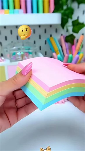 Parineti Rana on Instagram: "Ek Accordion Fold se banao yeh Beautiful Flower/Star! ✨ Yeh DIY Paper Rosette/Fan banana itna easy hai ki aap kam samay mein poora Party Backdrop bana sakte hain! Tutorial SAVE kar lo! ❤️ . . . #PaperRosette #AccordionFold #DIYDecor #EasyDIY #WallArt #ViralCrafts #DIYTutorial #TrendingReels #PartyDecor"