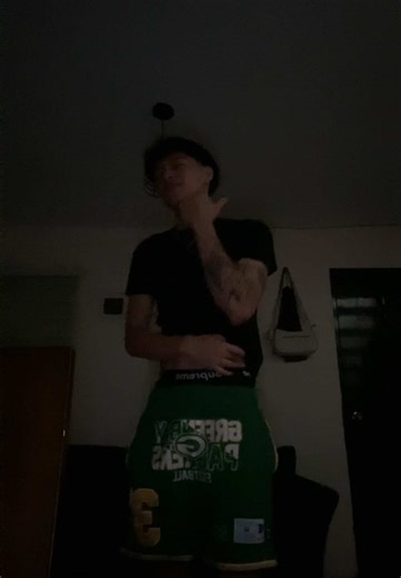 Thatkidchase 🏃 (@kerneliplng)’s videos with orijinal ses - lyrics _music