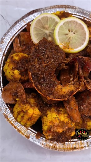 Our Lobster Bowl 🔥🦞 Serving - 1 person Cost : $300-$350‼️ Reminder: 1-2 days to place an order for Delivery‼️ All items must be preordered ‼️ Delivery to selected areas | Pick up at STARBUCKS COUVA FREE‼️🇹🇹🌴🚗 To place an Order kindly contact us directly via WhatsApp 736-4959 ☎️🇹🇹🚗 Opening Hours - 11am to 6pm | Wed, Fri & Sat. SUNDAY by preorders only 2-3 Days in advance ‼️🇹🇹☎️🌴 #seafoodplatter #trinifood🇹🇹 #theseafoodcuisine #seafoodboil