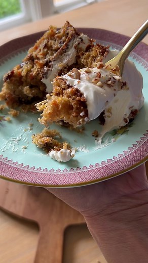 Beth Le Manach on TikTok