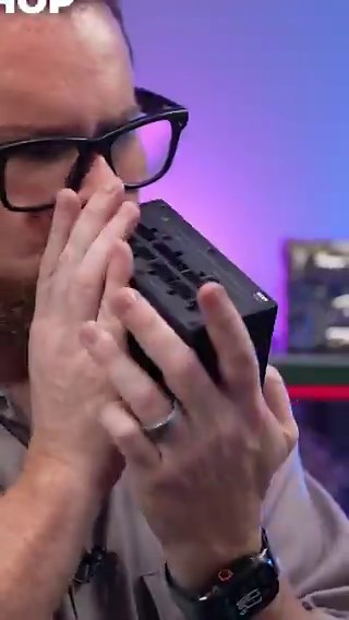 A big part of Intel Live! Mod Workshop is building cool and capable PCs, like this one in the @NZXT H2 Flow. Join us for the show later today at 12pm PT/3pm ET on Discord or Twitch to see what we're working on!https://t.co/D6mEHz8ZbYhttps://t.co/kTC1uXEIZO
