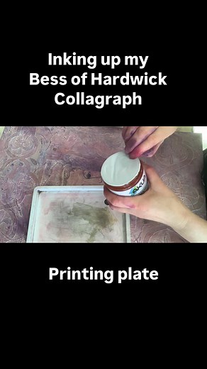 Just thought you might be interested in how I ink my printmaking plates.#wipart #collagraph #printmaker #printmaking #printmakingart #printmakingprocess #experimentalprintmaking #collagraphplate | Sarah Godfrey