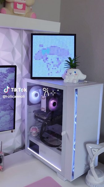 Very demuretsey #demure #gamingsetup #cozygamingsetup #pcsetup #kawaii #setupinspiration #aesthetic #foryou #desksetup #rem #pinksetup #pink #gamergirl #hellokitty #cinnamoroll #rilakkuma #korilakkuma #cute
