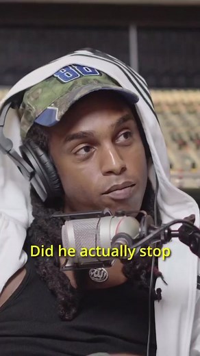 Did @Bakar stop traffic for the ‘Alive!’ music video? 📹 Watch the full vid on Patreon (link in bio) 🎧 Listen to full audio version wherever you listen to podcasts or head to link in bio. Thanks to our good friends at @Strongroom Studios for having us! 🙏🙏🙏 #bakar #zachnahome #halo #newepisode #strongroomstudios #musicpodcast, #podcastlife, #podcast, #musicproduction, #musicproducer, #howitsmade, #producer, #audiosecrets @johnkennedydj @blackbuttermusic @znahome