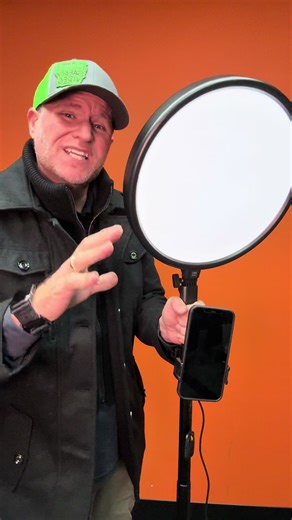 ✨ A MUST-HAVE for Content Creators! ✨ Meet the KEY Light Pro — the ultimate affordable lighting solution built for creators who want professional results anywhere. Whether you’re shooting in a small bedroom or a large studio, this light delivers flawless, adjustable illumination every time. 🌈 Customizable Lighting: Effortlessly switch from soft, warm tones to bright daylight for the perfect look in any scene. 🎮 Remote Control Included: Adjust brightness and color temperature without ever leavi