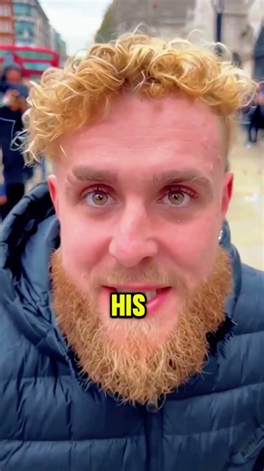 When you get too close to the King's Guard 🐴😳 #17 #Shorts #luxuryyacht #adventure #horseguard