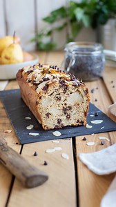 9.8K views · 835 reactions | CAKE POIRE CHOCOLAT ET AMANDE  L'un des...