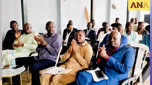 Peter Garang Ngor Ayok gave an overview speech for the public speaking master class yesterday during the launch at Scenius Hub. Visit public speaking master class Facebook page via https://www.facebook.com/share/19rUqoKcML/?mibextid=wwXIfr Visit Aweil News Agency YouTube channel for more videos via https://youtube.com/@aweilnewsagency?si=0dCDRMax_acMR14C | Aweil News Agency