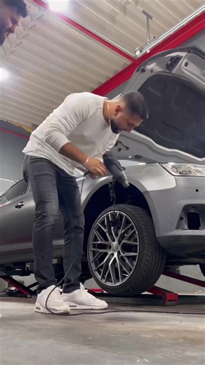 Auto Car Wrapping Tutorial in Berlin - Teil 2