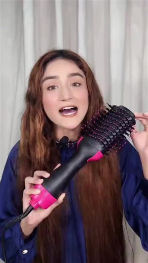 Comprehensive Review of the Hotair Brush by Ramsha