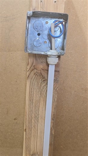 How to proper install Metal Juntions Box #electricaltips #shorts