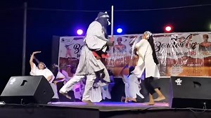 From slow and graceful to fast and upbeat, the Takamba dance never fails to amaze me! Watching these talented kids move to the rhythm reminds me of our ancestors who celebrated their victories with this very dance. They knew how to honor their warrior spirits while still having a good time! 🎉💃🏾🇲🇱 | Zarma-Songhai Media