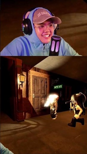At the point where I don't know whether to scream or run...#roblox #robloxgameplay #robloxhorror