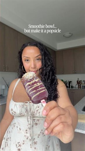 Smoothie Bowl Popsicles (Vegan & Creamy!)