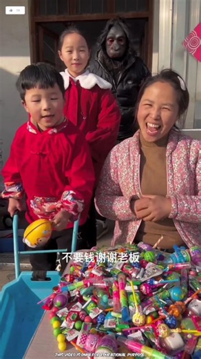 चिंकी का सारा कैंडी बंदर ले गया ll Carriage House wooden artist ll #cartoon #shortvideo