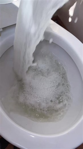 These are dumps from cleaning my mop heads! Tomorrow I’m doing an icy mop head clean with oxi and bleach 🤭❤️#fyp #cleantok #satisfying #asmr #mophead