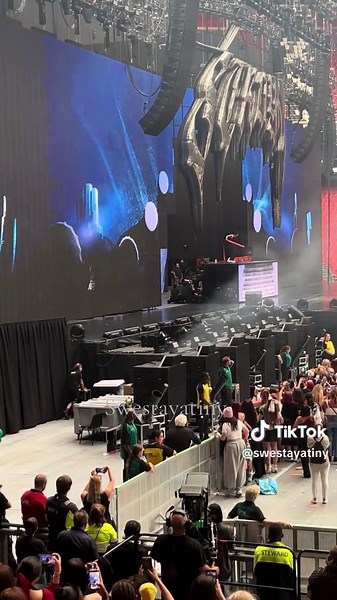 The intro to skz concert in Amsterdam 💕 #straykids #amsterdam #concert