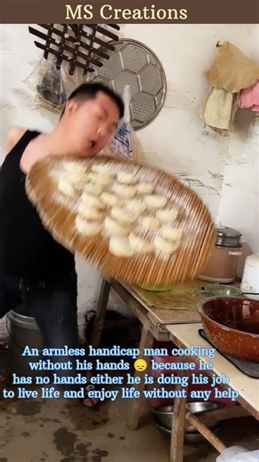 An armless man cooking#shorts#disabledlife#disabled