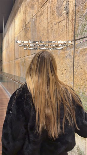 Walking through the Western Wall Tunnels is a reminder that Jerusalem’s story isn’t only above ground. Beneath the city’s streets lie layers of history, faith, and ancient stone waiting to be discovered. Another reason why every visit to Jerusalem feels deeper than the last ✨🕊️ 🎥: Western Wall Heritage Foundation #HolyLand #Pilgrimage #Jerusalem #WesternWallTunnels | Spirit of the Holy Land