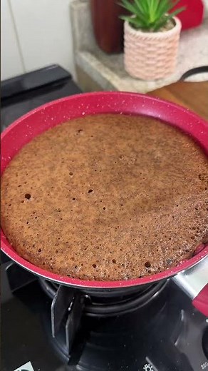 🍫 Skillet Chocolate Cake (Ready in less than 15 minutes)