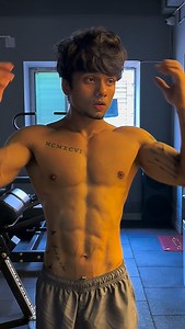Basic posing practice #reels #posing #bodybuilding #fitness | Ritz Trips