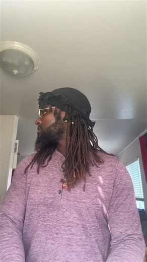 Alien roommate #comedy #alien #funny #extraterrestrial #extraterrestrial #jokes #skit #memes #hair