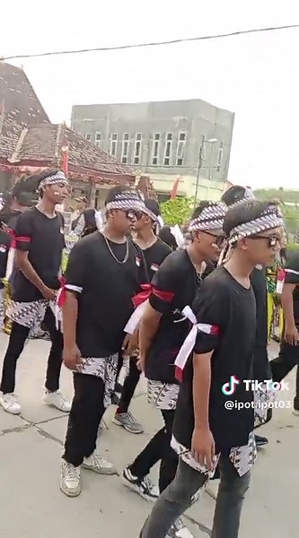 Ipot Ipot (@ipot.ipot03)’s videos with suara asli - Ipot Ipot