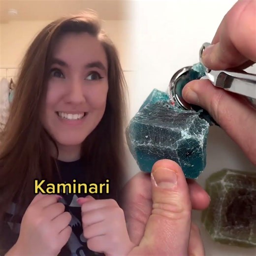 Happy Halloween everyone! What costumes are y’all gonna wear 🎃👻🧟♂️