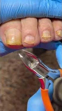 The crisp sound of pedicure is very relaxing. #satisfying #nails