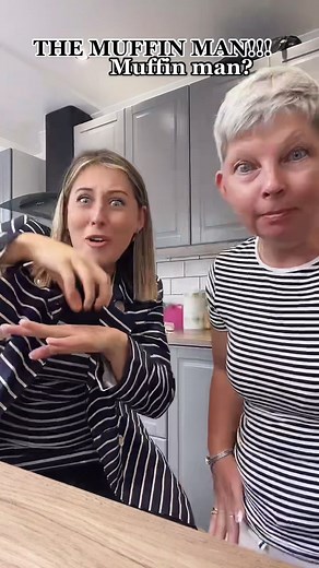 Sign Language Muffin Man: Fun Makaton Signing with Lauren