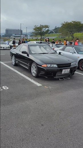 NISSAN SKYLINE R32 GTS-4