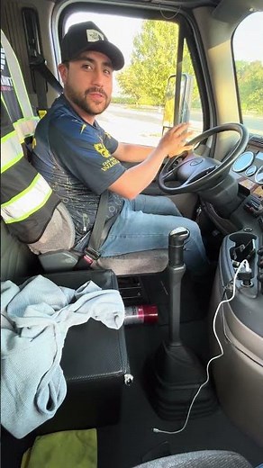 CDL TRAINING 101 | DOUBLE CLUTCHING | 1st DAY OF BEHIND THE WHEEL TRAINING #cdltraining #classacdl
