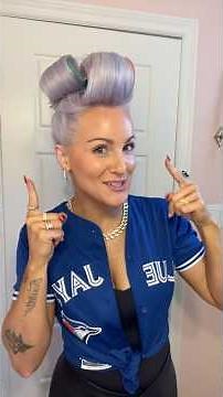 Easy hair tutorial, big bouncy hair #hairtutorial #simplehairstyle #easyhairstyle #hair #bouncyhair