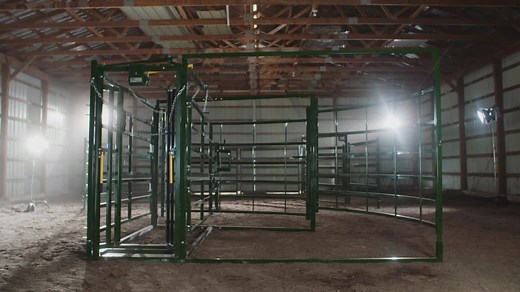 Complete with the industry's largest rear access and a head gate that opens inward to keep cattle in while recovering, this Calving Pen is the new standard for calving season and other critical situations. | Arrowquip