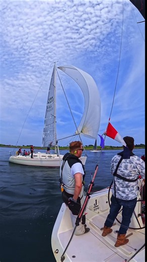 Port and Starboard - What would you do ? #racing #sailing