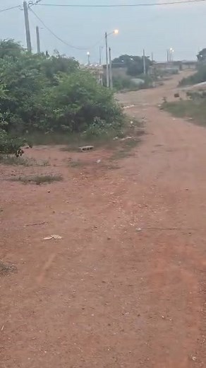 Superficie 600m2 Document : attestation villageoise Lotissement approuvé, procédure d’obtention d’ACD après achat Prix 10.500.000 Quartier Assoumankro | SIB inter SARL