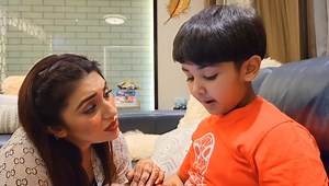 30M views · 1.5M reactions | মায়েরাই পারে সন্তানকে এমন মমতায় আগলে রাখতে। ভালো থাকুক পৃথিবীর সব মায়েরা । Apu Biswas | Abram Khan Joy | Apu Joy Film Productions | Facebook