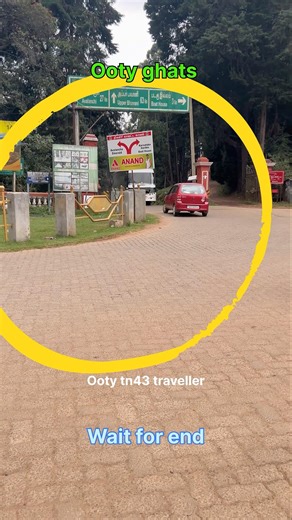 Massive Luxury Caravan Navigating Ooty Junction! 🏔️🚌 #drivingskills