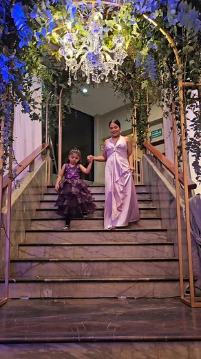 214K views · 5.9K reactions | Y nos pusimos guapas para una noche especial  Elegimos el color morado para andar combinadas y si nuestros vestidos son de Luz's Store definitivamente la mejor opción 請𢡄 | Suly Calix HN | Facebook