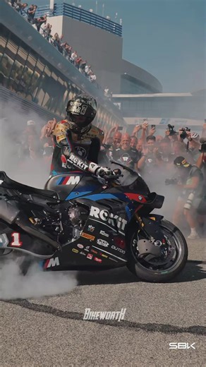 Utkarsh on Instagram: "Ever seen a bike shift gears without touching the clutch?🏍️🤯 #QuickShifter #SuperbikeTech #MotorcycleGear #BikeLife #MotorbikeLovers #TwoWheels #BikePerformance #StreetBikeTech #RacingTech #MotorcycleLife #BikeEnthusiast #MotorcycleWorld #BikerLife #BikeRide #MotorcycleRacing #GearShift #ClutchlessShift #QuickShift #RidingFast #SpeedMachine"