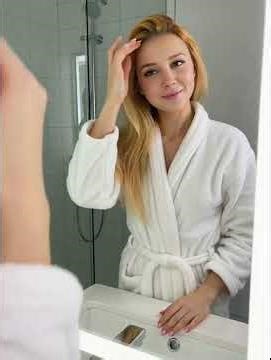 Golden Threads of Presence #decw #fantasy #model