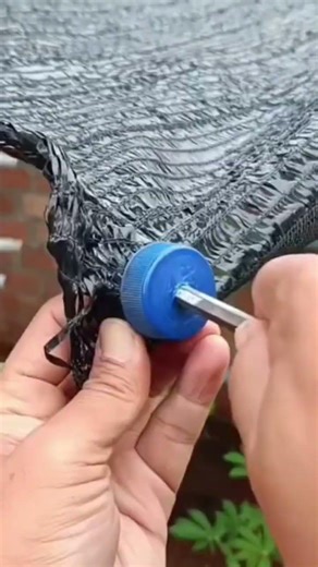 Adding cut bottle caps creates simple tool to hold ropes securely,keeping everything neatly in place