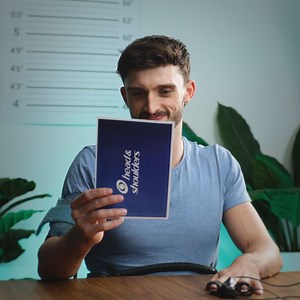 BARE-ing the Truth for Head & Shoulders all new 9 ingredient only anti dandruff Shampoo. Achieve Clinically Proven dandruff protection with the BARE minimum. @headshouldersanz #barethetruth #minimalingredientantidandruffshampoo #NEW | Head and Shoulders