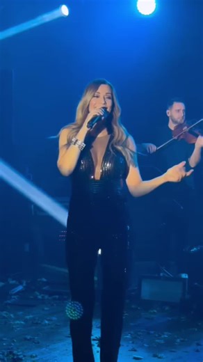 ΕΛΛΗ ΚΟΚΚΙΝΟΥ Για Ρούμι για το πλήρωμα 🥃👇Και καύσιμα στο καράβι!! Δείτε στο Profile. See in Bio for Fuels and roumi https://buymeacoffee.com/akivernitokaravi ⚓ @akivernitokaravi3 | Η φωνή της ελληνικής διασκέδασης! 🎶 🌟 Highlights | Live Moments | New Talents 🚢 Ο Καλλιτέχνης δίνει το ρυθμό, εσείς τον παλμό. 📢 Join the Voyage: Θέλεις να προβάλουμε το live σου, το μαγαζί σου, η κάποιο άλλο project; 🚀 Promotion & Partnerships via DM. > Είμαστε το όχημα για να φτάσεις στην κορυφή! ⚓✨ #greece #